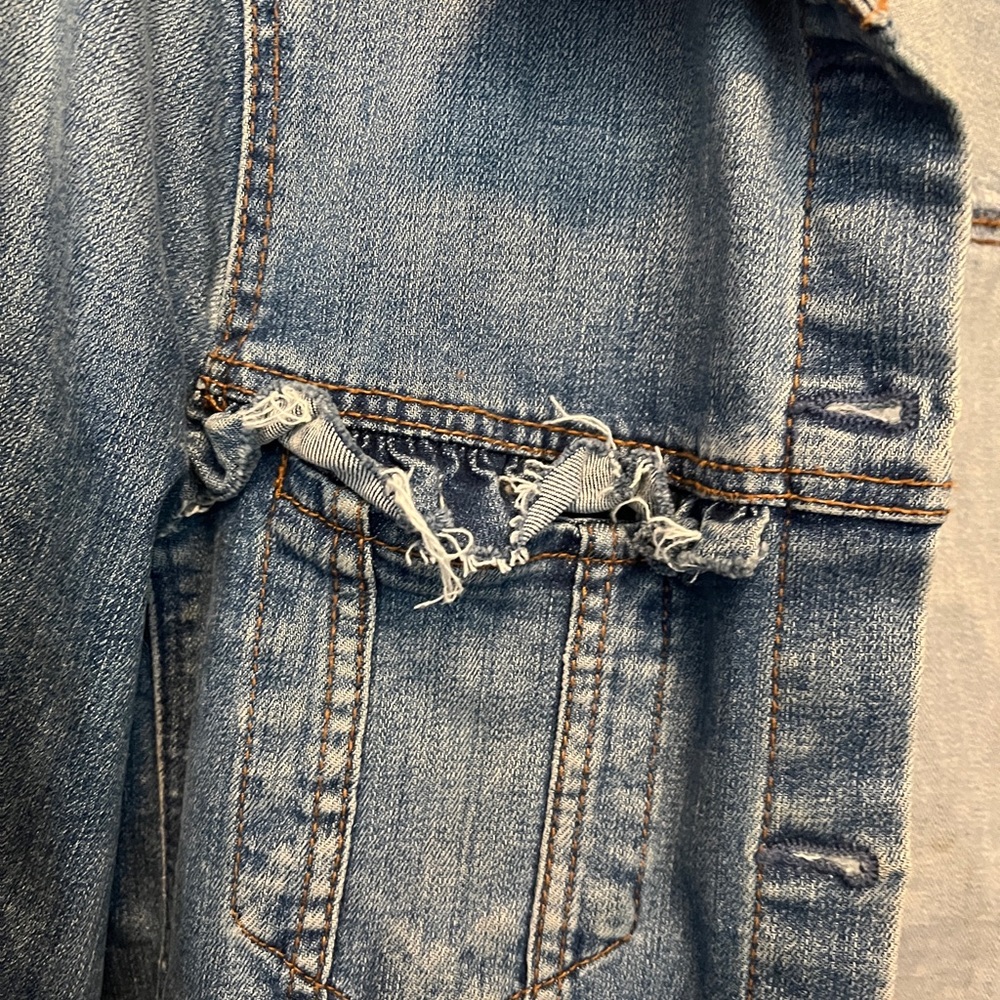 Zara Ruffled Jean Jacket - Picture 3 of 4